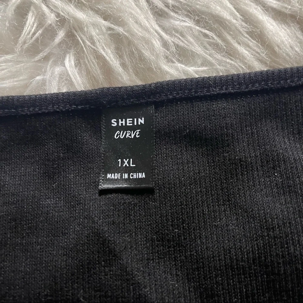 SHEIN Plus Asymmetrical Hem Solid Cami Triangle Tank Top 1X - Picture 5 of 7